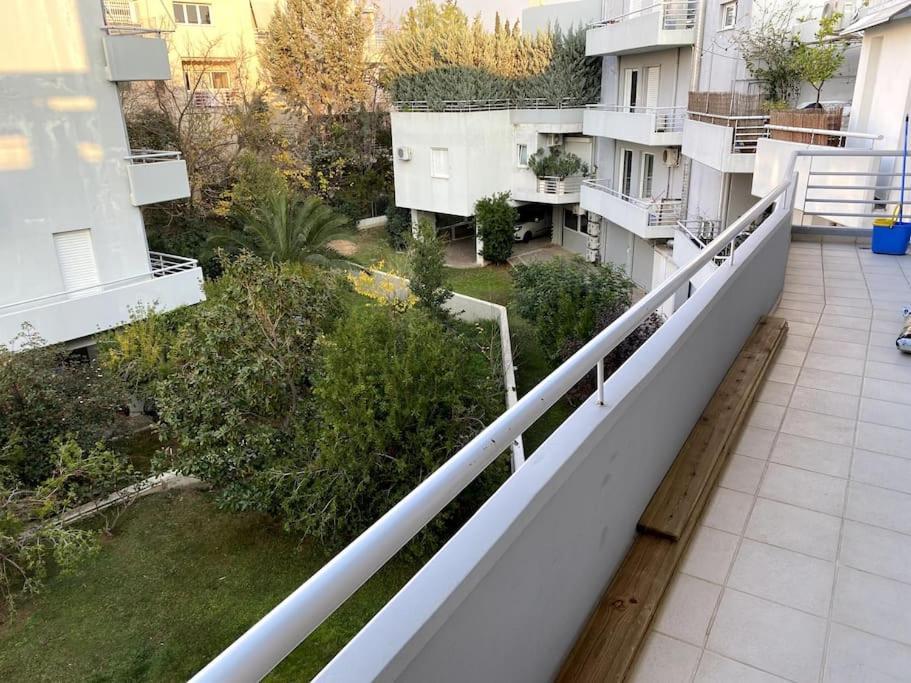 Spacious And Sunkissed 3Br & 2 Bathrooms Apartment Atina Dış mekan fotoğraf