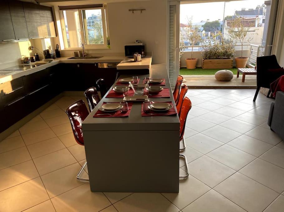 Spacious And Sunkissed 3Br & 2 Bathrooms Apartment Atina Dış mekan fotoğraf