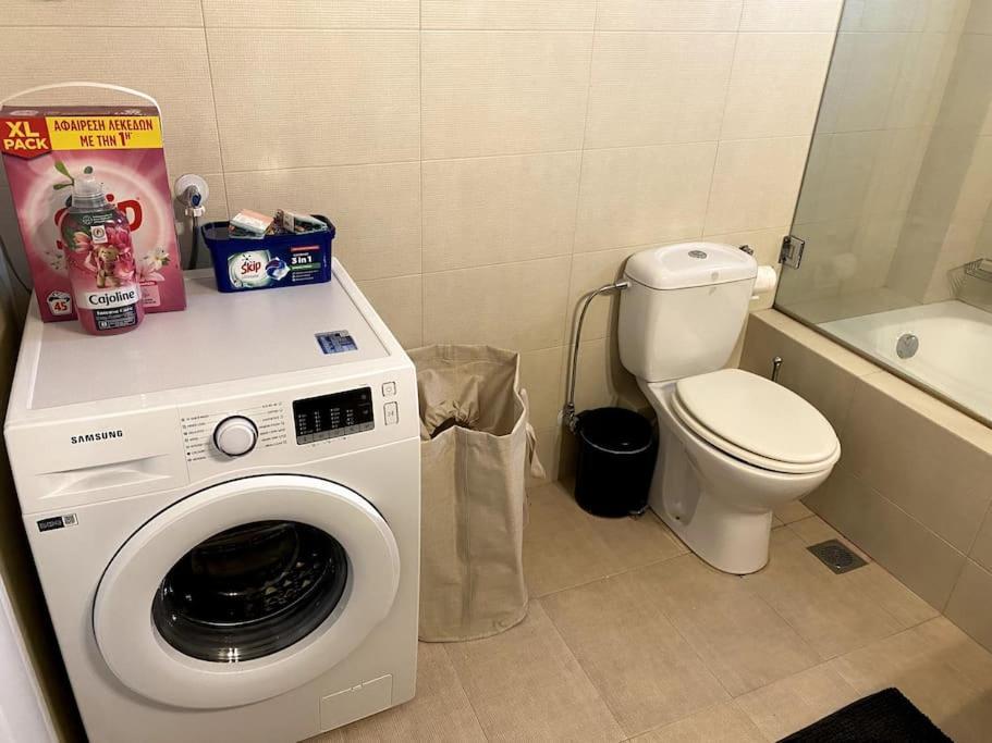 Spacious And Sunkissed 3Br & 2 Bathrooms Apartment Atina Dış mekan fotoğraf