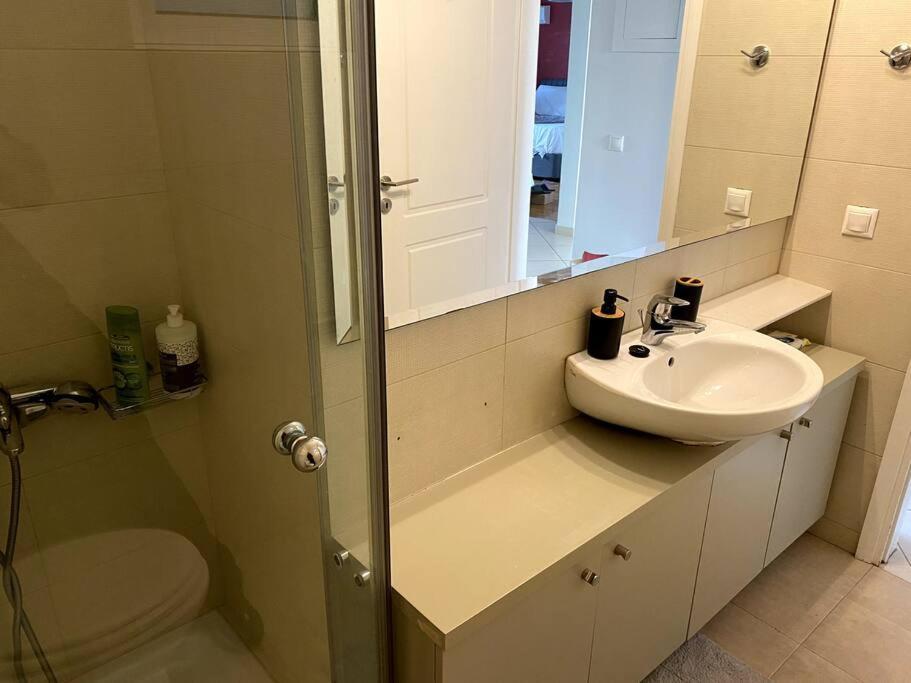 Spacious And Sunkissed 3Br & 2 Bathrooms Apartment Atina Dış mekan fotoğraf