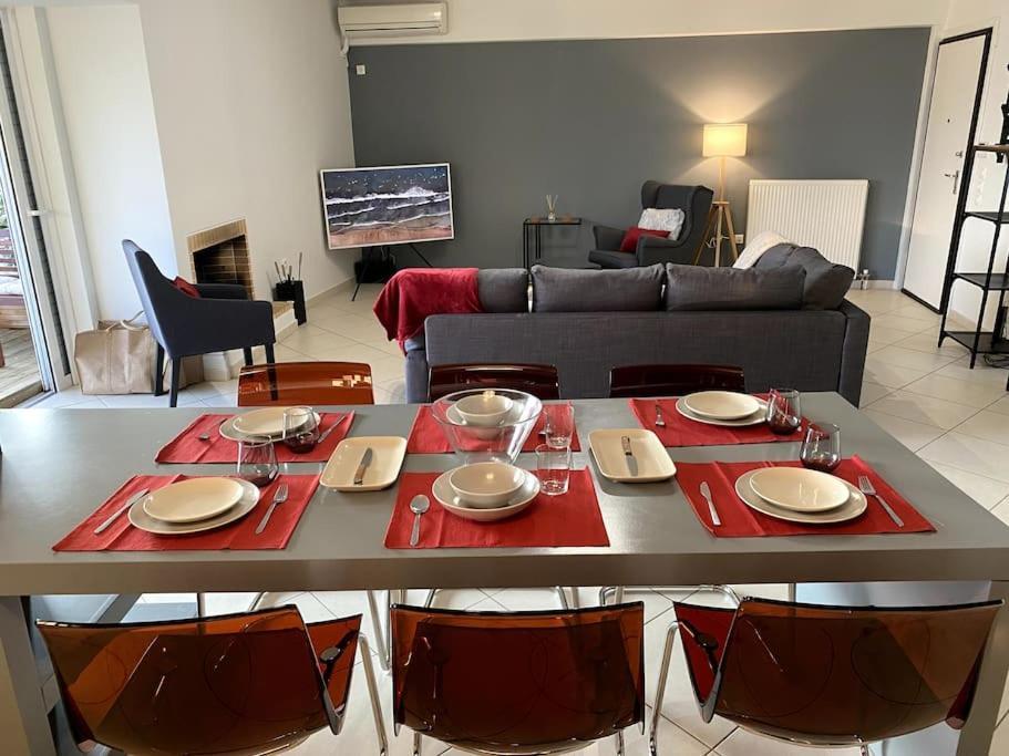 Spacious And Sunkissed 3Br & 2 Bathrooms Apartment Atina Dış mekan fotoğraf